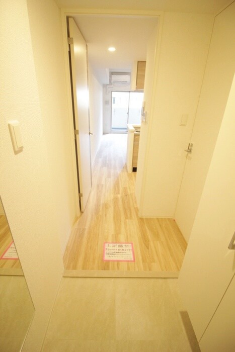 物件内観写真15　(玄関)