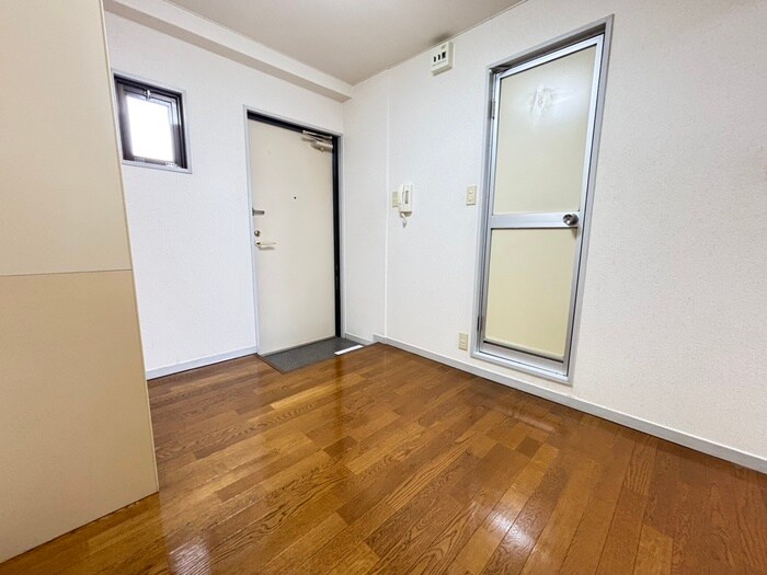 物件内観写真10　(居室)