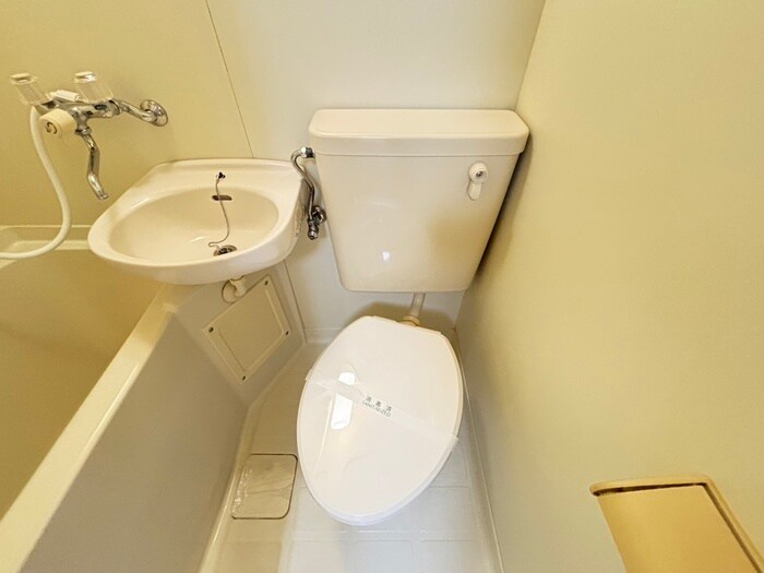 物件内観写真12　(トイレ)