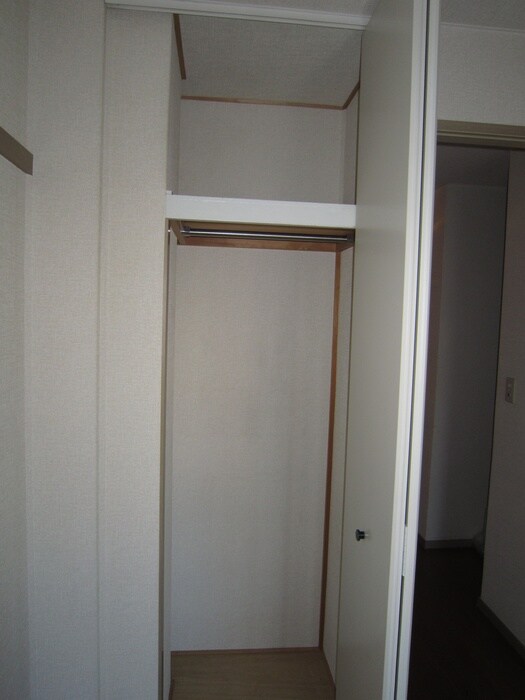 物件内観写真13　(収納)