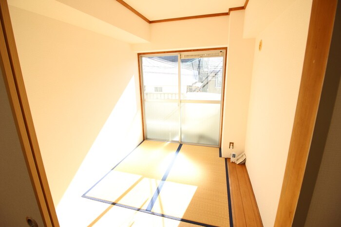 物件内観写真7　(居室)