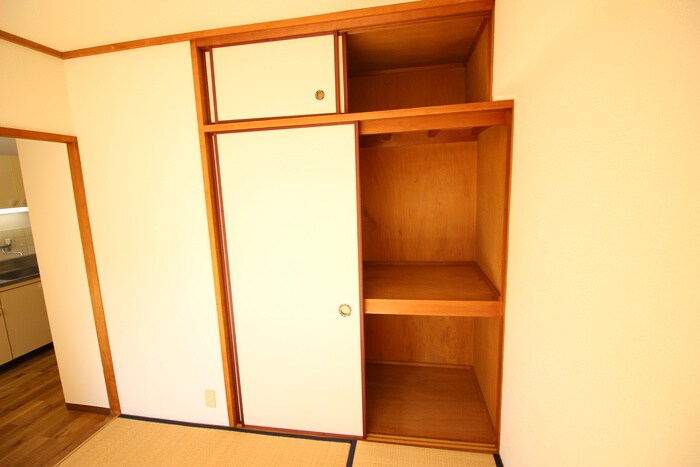 物件内観写真12　(収納)