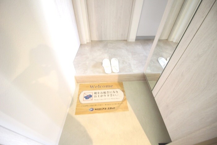 物件内観写真14　(玄関)