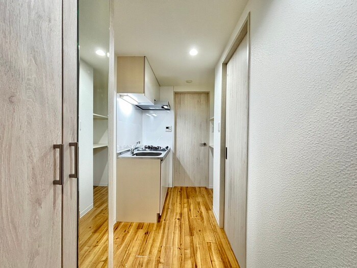 物件内観写真19　(廊下)