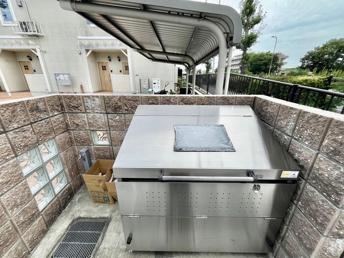 物件外観写真4　(建物設備)