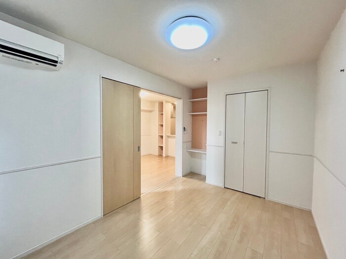 物件内観写真14　(居室)