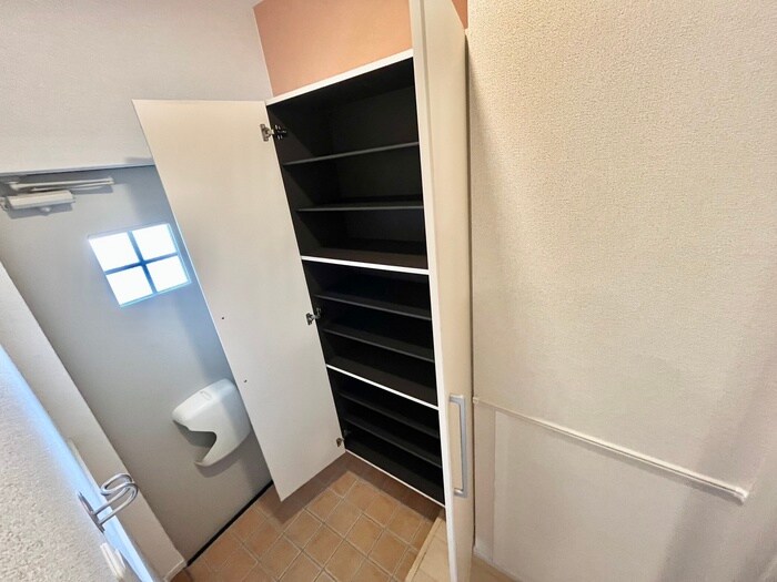 物件内観写真17　(靴箱)