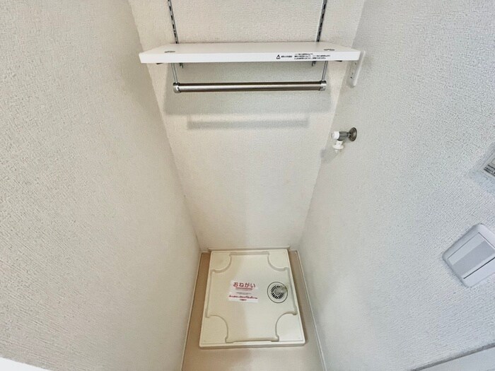 物件内観写真20　(洗濯機置場)