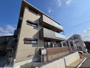 GRAMM六地蔵A棟外観写真