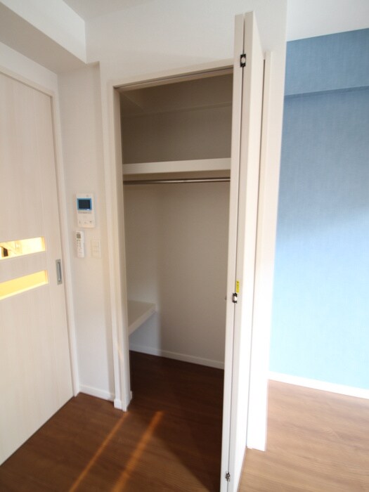 物件内観写真10　(収納)