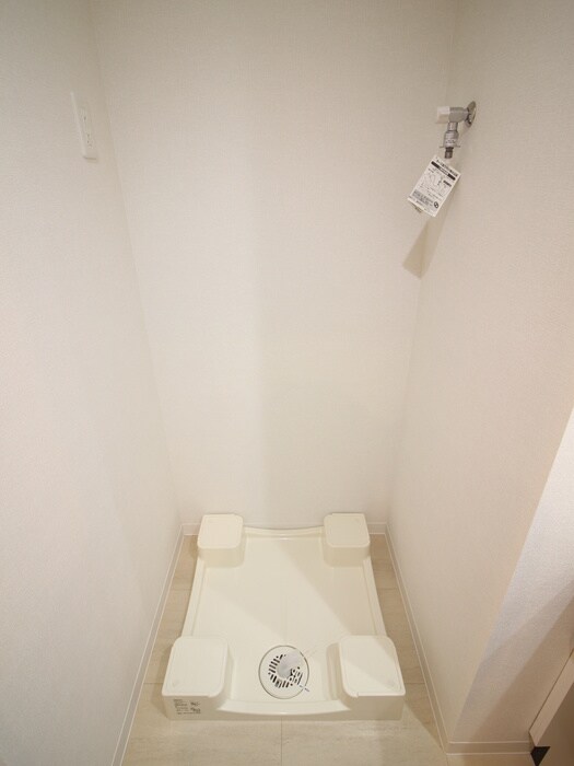 物件内観写真14　(洗濯機置場)