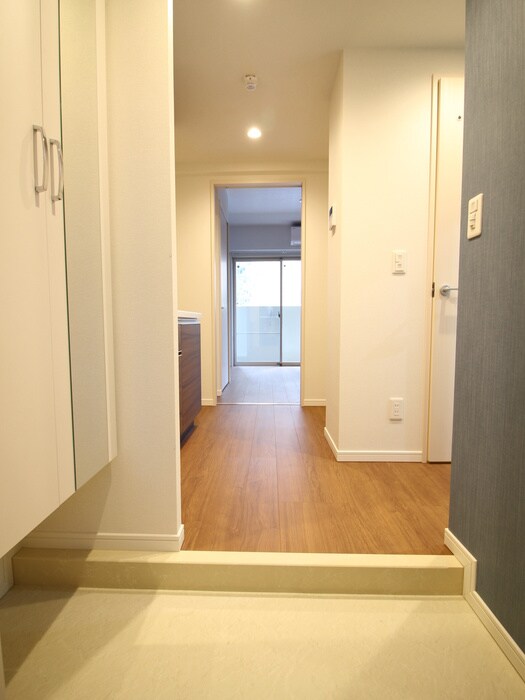 物件内観写真18　(廊下)