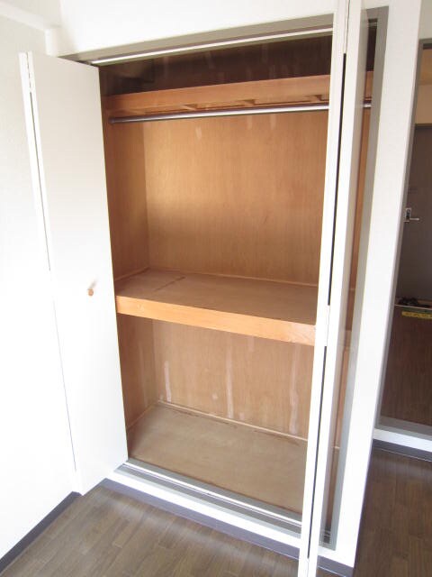 物件内観写真11　(収納)