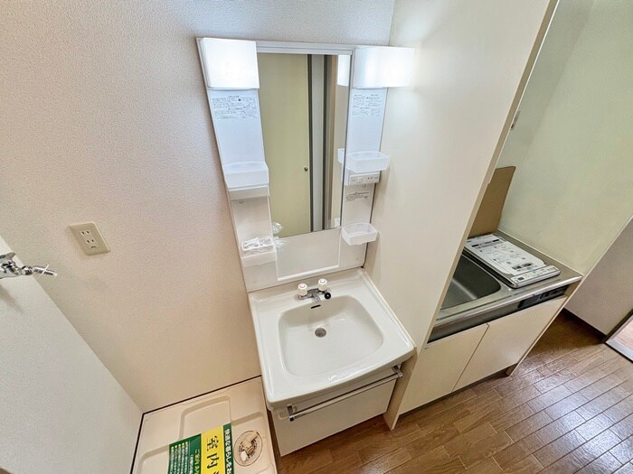 物件内観写真12　(洗面)