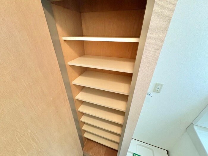 物件内観写真15　(靴箱)