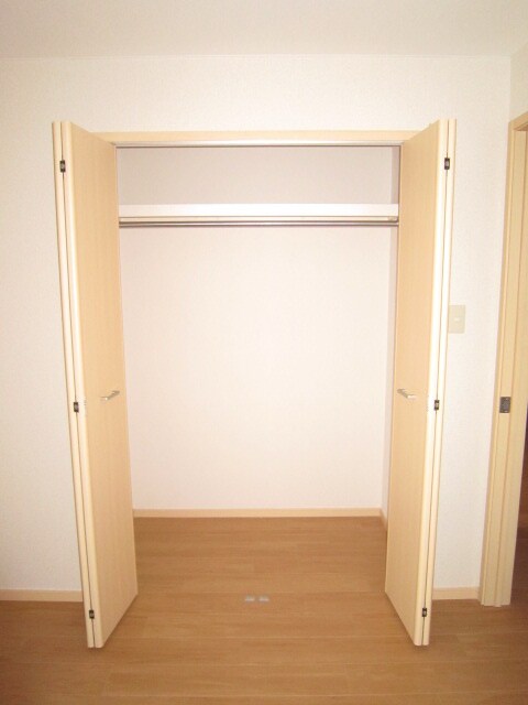 物件内観写真7　(収納)