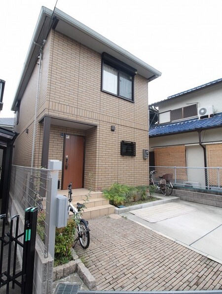 山之上一戸建外観写真