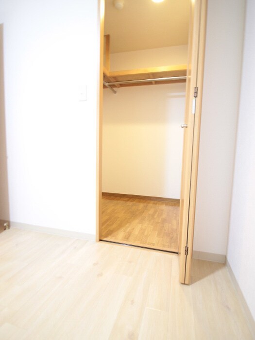 物件内観写真16　(収納)