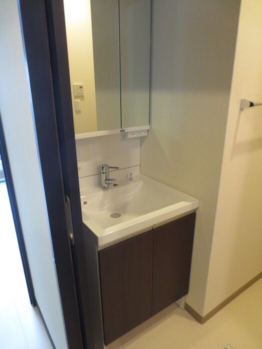 物件内観写真8　(洗面)