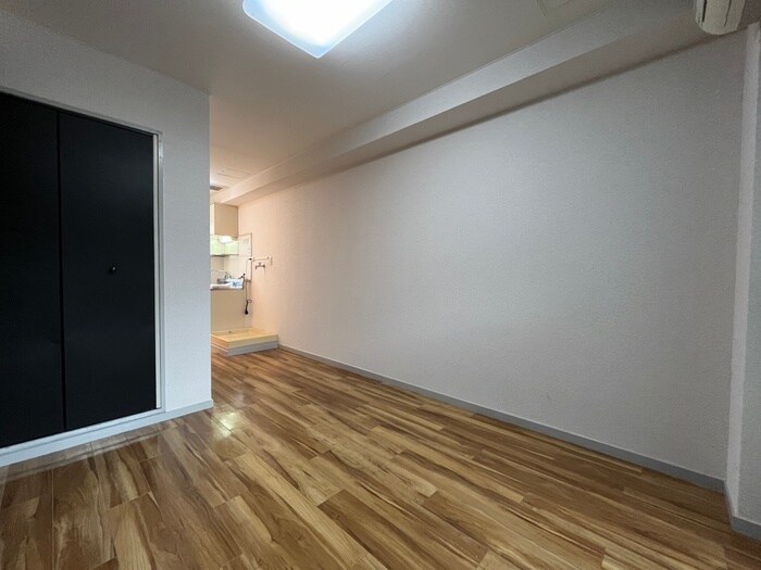 物件内観写真5　(居室)