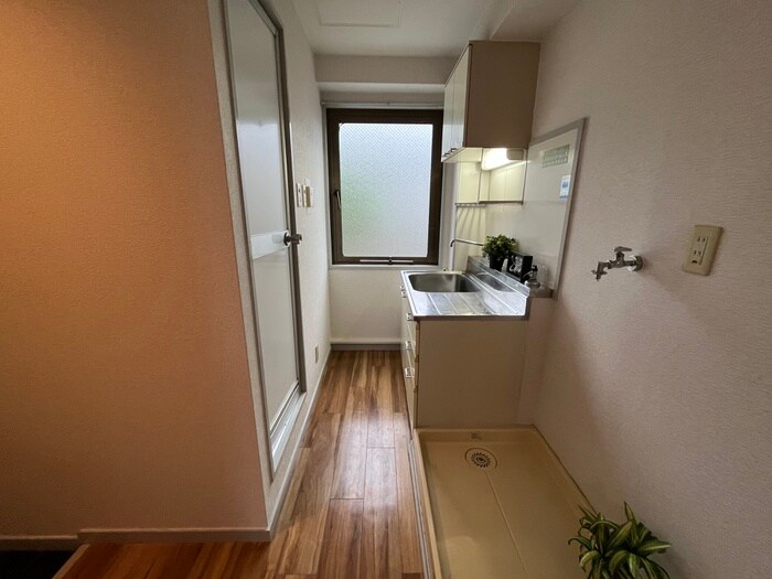 物件内観写真19　(廊下)