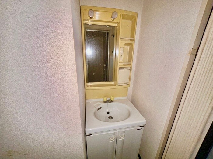 物件内観写真9　(洗面)