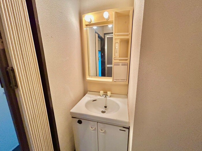 物件内観写真9　(洗面)