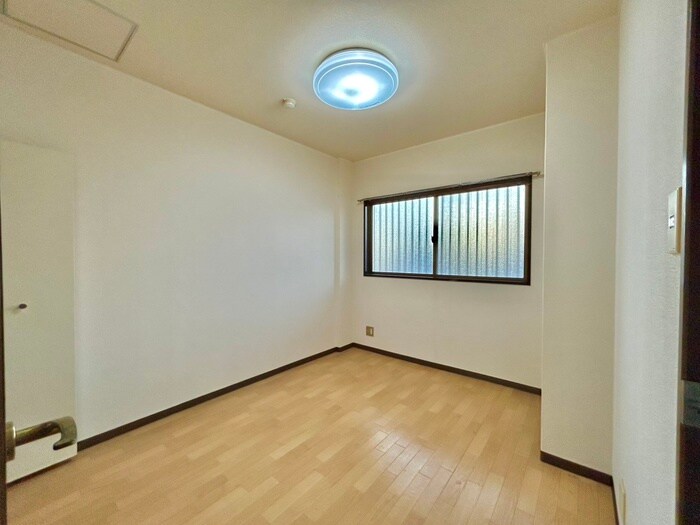 物件内観写真13　(居室)