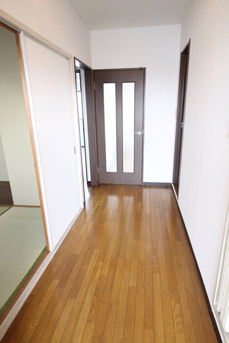 物件内観写真20　(廊下)