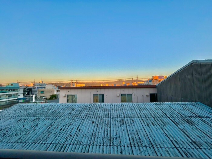 物件内観写真22　(室内からの展望)