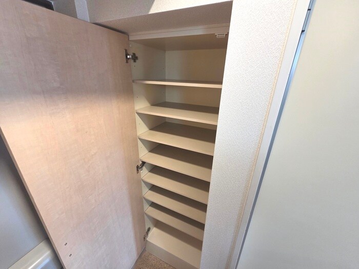 物件内観写真17　(靴箱)