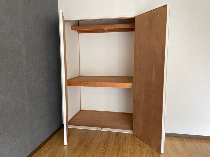 物件内観写真12　(収納)