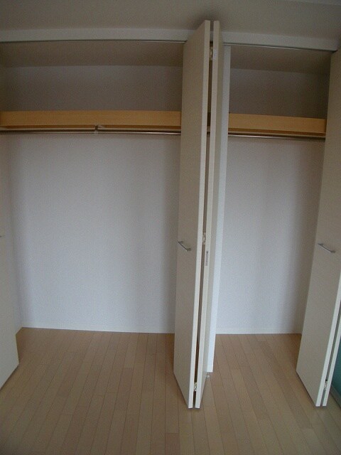 物件内観写真6　(収納)