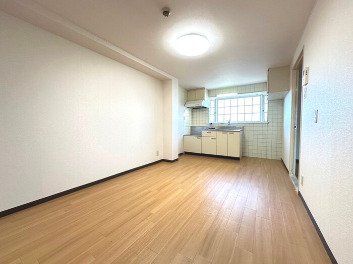 物件内観写真7　(居室)