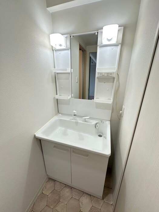 物件内観写真13　(洗面)