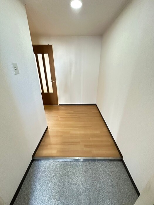 物件内観写真22　(玄関)