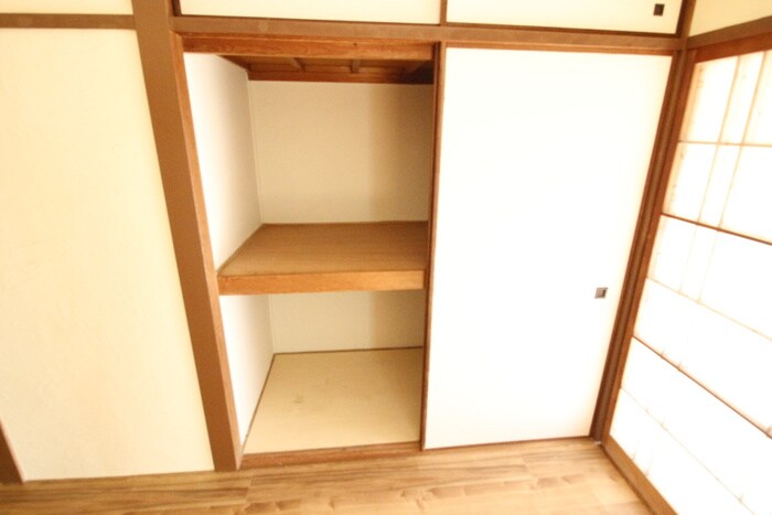 物件内観写真12　(収納)