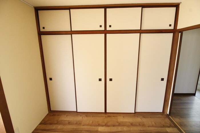 物件内観写真12　(収納)