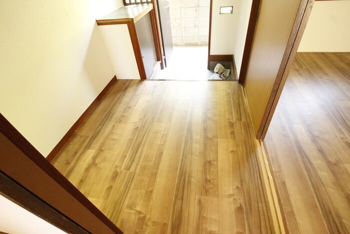 物件内観写真15　(廊下)