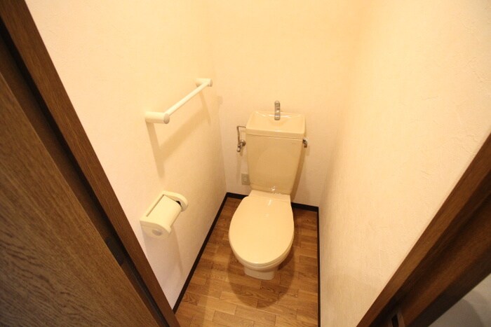 物件内観写真13　(トイレ)