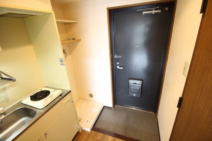 物件内観写真17　(玄関)