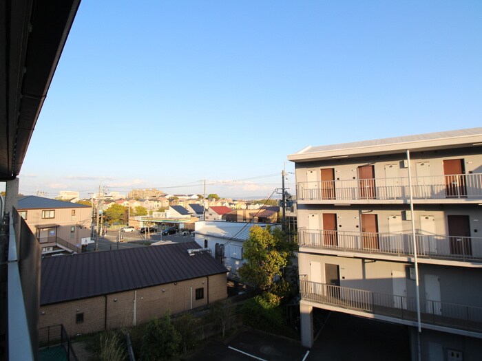 物件内観写真21　(室内からの展望)