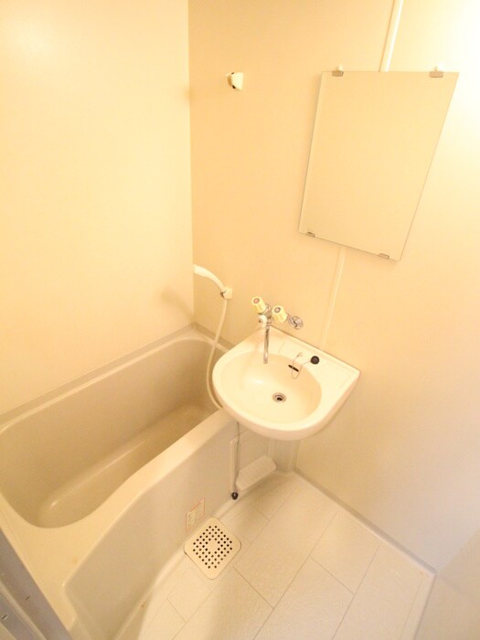 メゾンセザンヌのバス