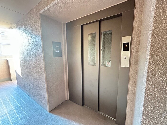 メゾンセザンヌの建物設備