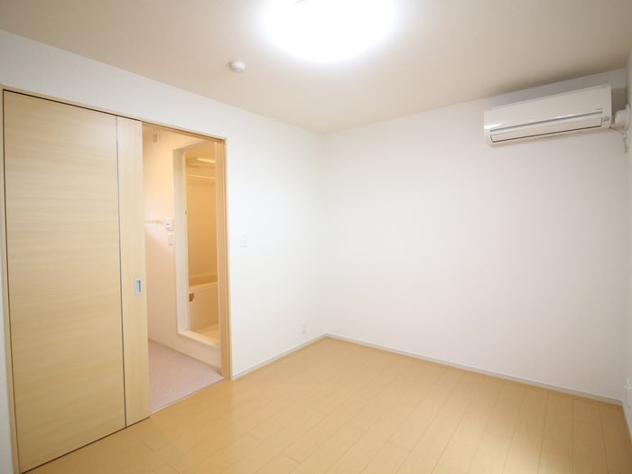 物件内観写真13　(居室)