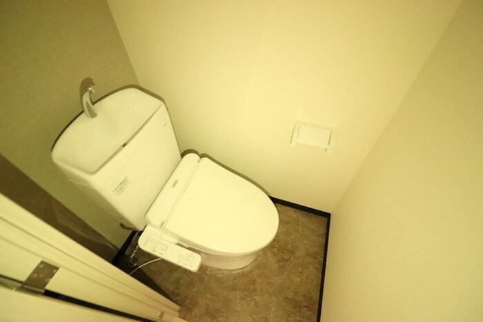 物件内観写真14　(トイレ)