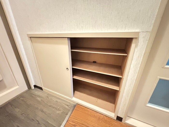 物件内観写真17　(靴箱)