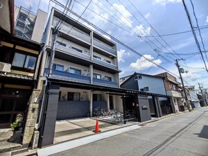 エクラン二条城外観写真