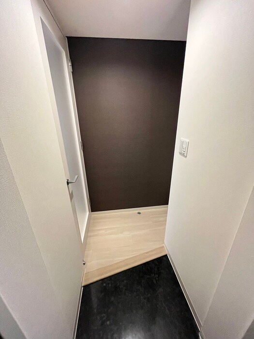 物件内観写真6　(玄関)