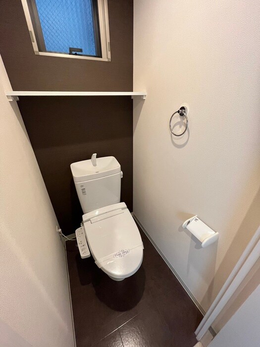 物件内観写真11　(トイレ)